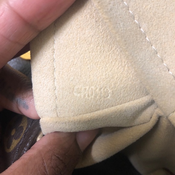 Louis Vuitton Artsy MM - Picture 5 of 9